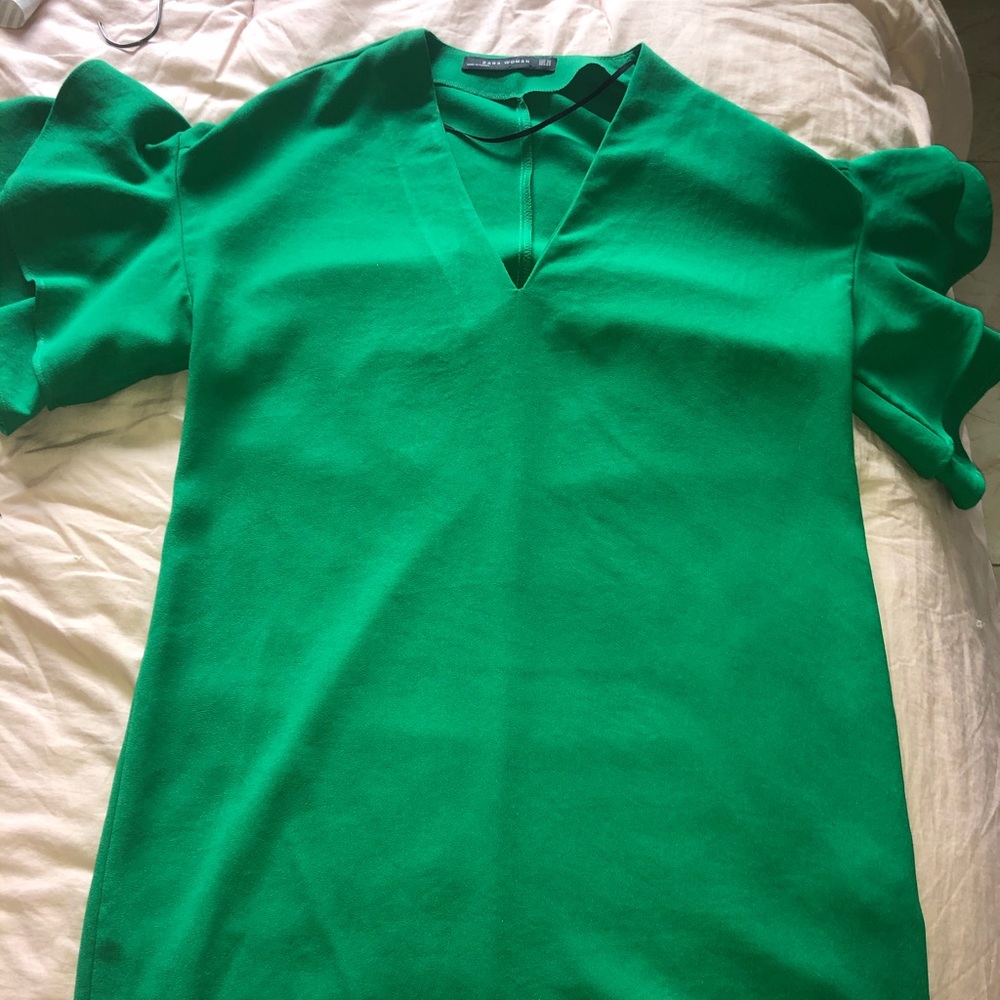 Loose green Zara dress